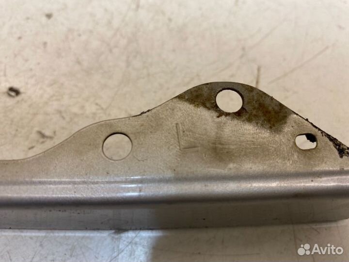 Планка под фару левая Subaru Impreza седан 1.8