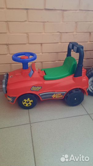 Машинка-каталка