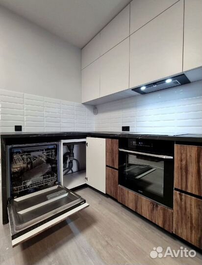 Кухонный гарнитур угловой