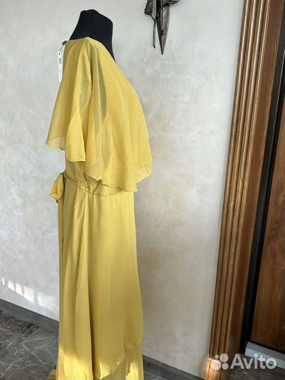 Новое мини платье р. 42. ASOS