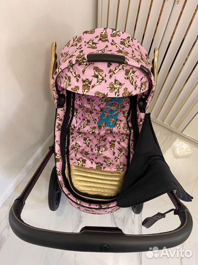 Cybex Priam III by Jeremy Scott Pink Cherubs