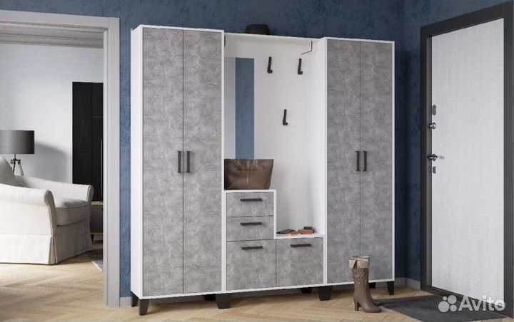 Прихожая витра