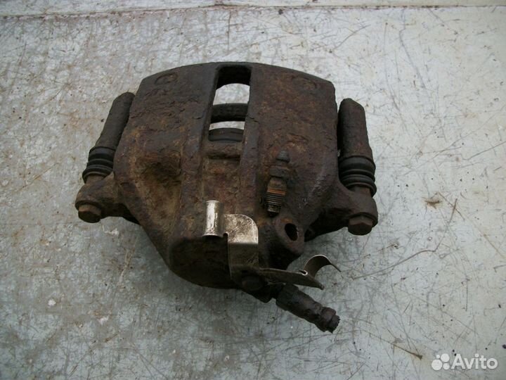 Суппорт передний Чери Фора А21 2006 2010