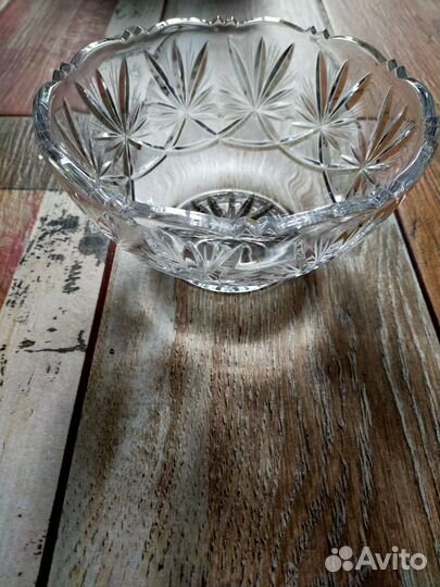 Ваза хрустальная