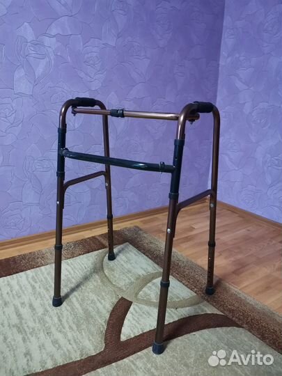 Ходунки для взрослых, пожилых людей и инвалидов