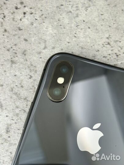iPhone X, 64 ГБ