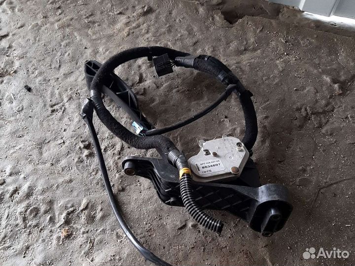 Педаль газа Volvo XC90 2.4 TD