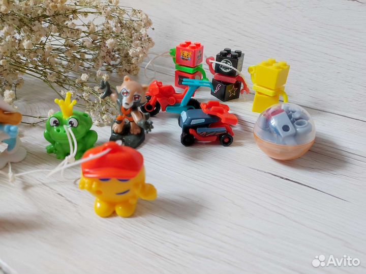 Игрушки из киндера
