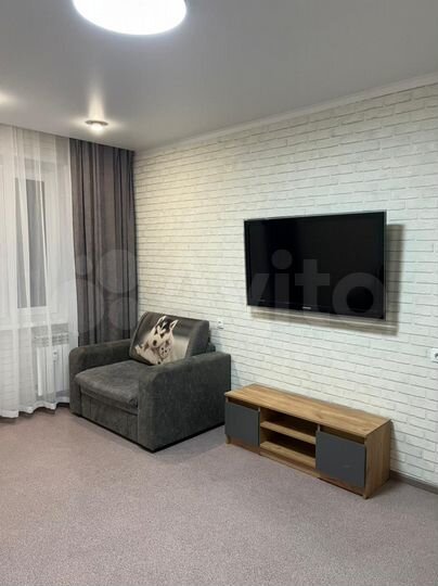 2-к. квартира, 56 м², 5/10 эт.