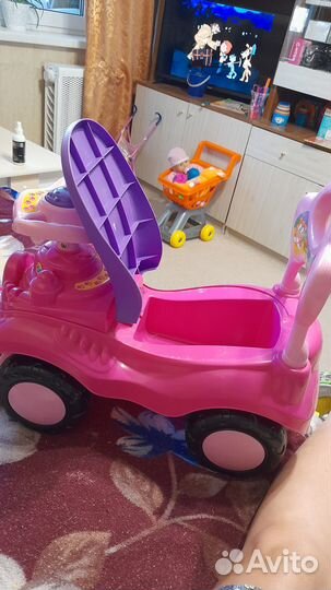 Машинка каталка толокар