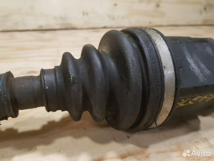 Привод передний правый Mazda Axela blefp lfvds