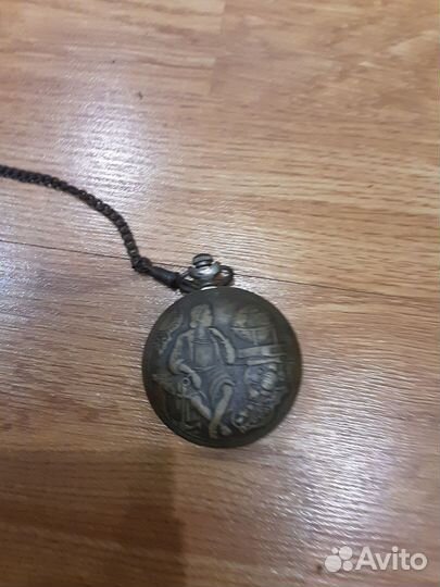 Часы карманные молния