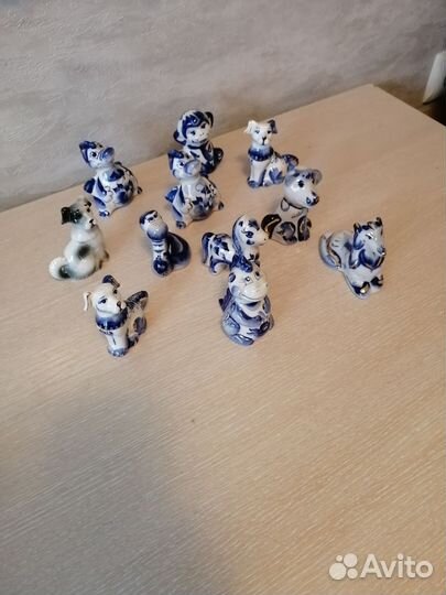 Продаются статуэтки из гжели