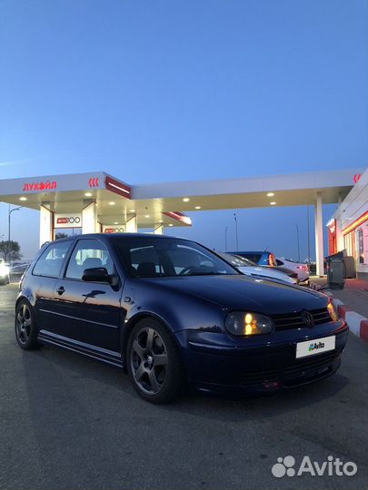 Volkswagen Golf 1.4 МТ, 2003, 100 000 км