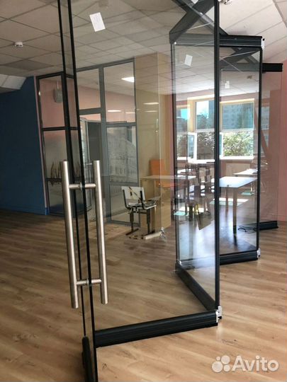 Безрамное остекление беседки