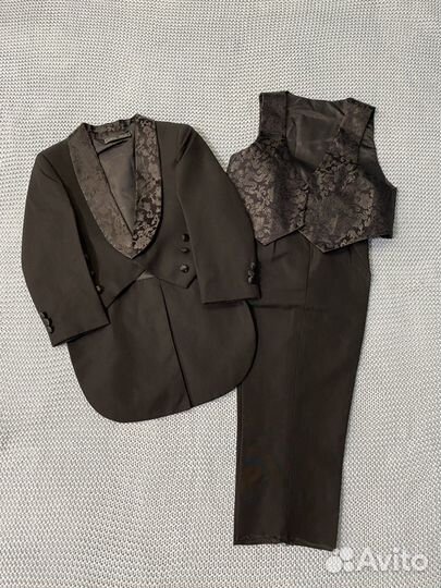 Костюм тройка для мальчика