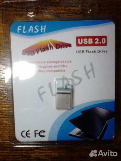 USB-флеш-накопитель 64 гб