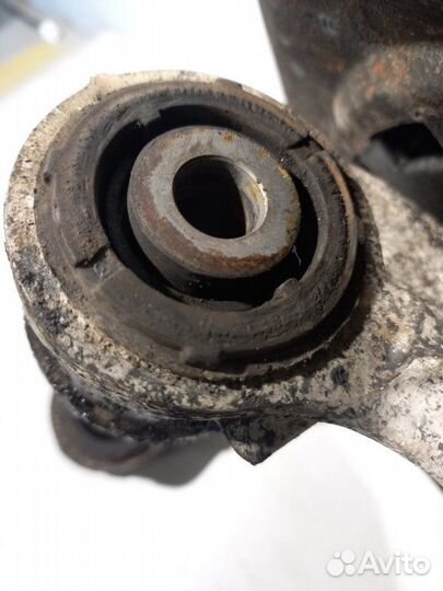 Кулак (цапфа) задний правый Honda Cr-V 4 2013