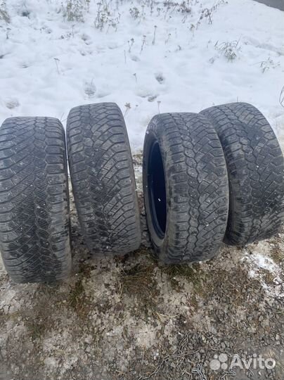 Gislaved Nord Frost 200 215/60 R16