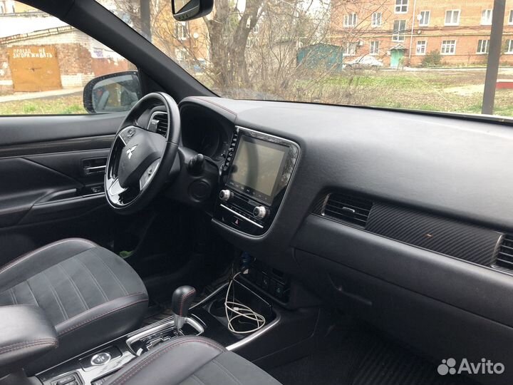 Mitsubishi Outlander 2.4 CVT, 2020, 77 000 км