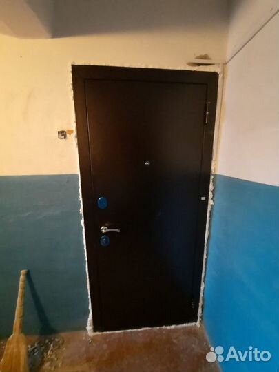 Входная дверь без откосов не бу