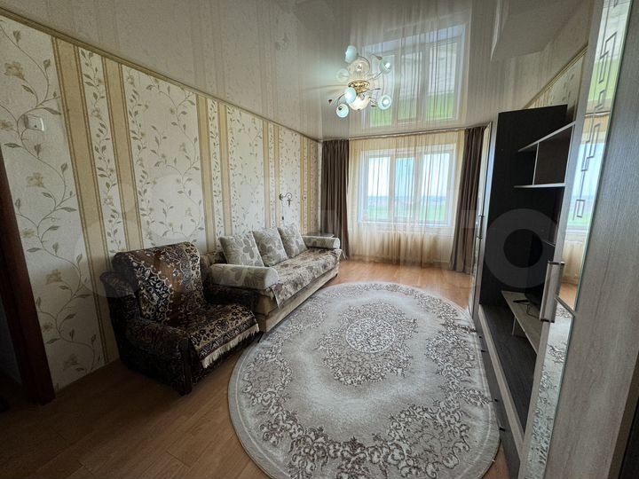 2-к. квартира, 56 м², 4/4 эт.