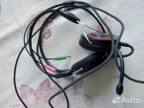 Наушники с микрофоном