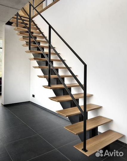 Изготовление лестниц на металлокаркасе