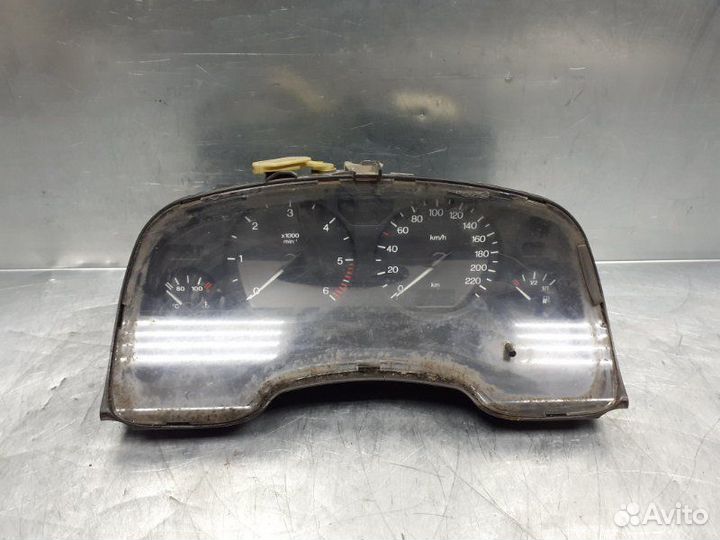 Панель приборов Opel Zafira