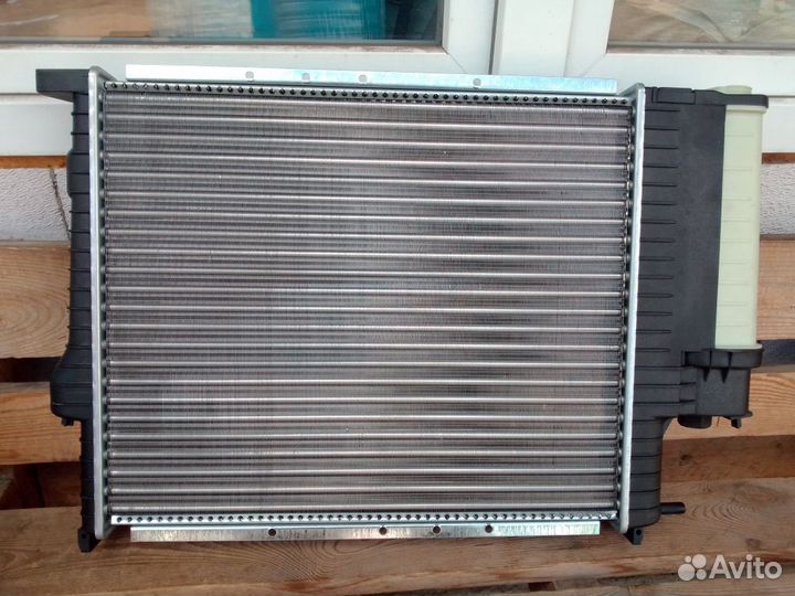 Бмв Е39, Е34 радиатор охлаждения 17111740699