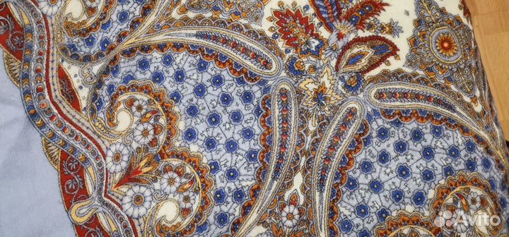 Павловопосадские платки Косынка Dulanna на флисе