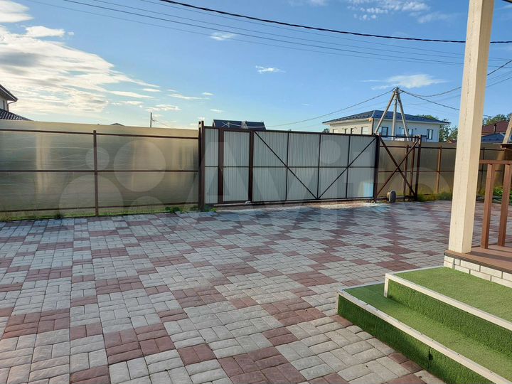 Дом 288 м² на участке 9 сот.