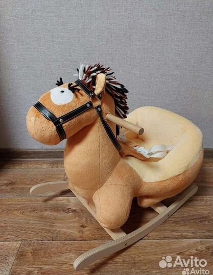 Детская лошадка качалка