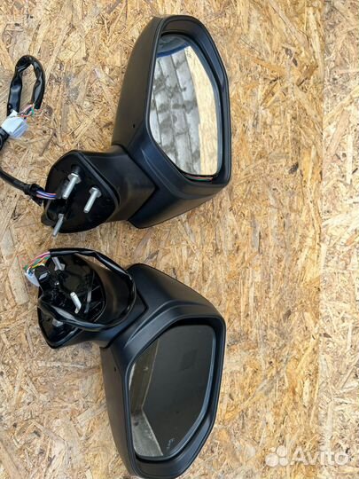 Зеркало Левое Toyota Camry 70 3,5 2018-2023