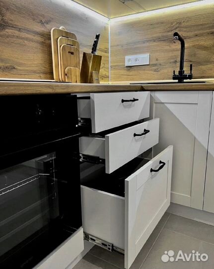 Кухни кухонные гарнитуры