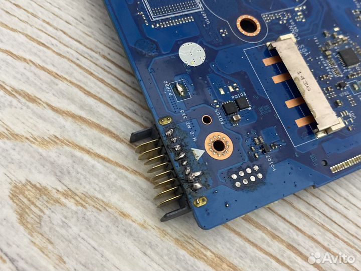 Материнская плата на запчасти ZS051 LA-A996P