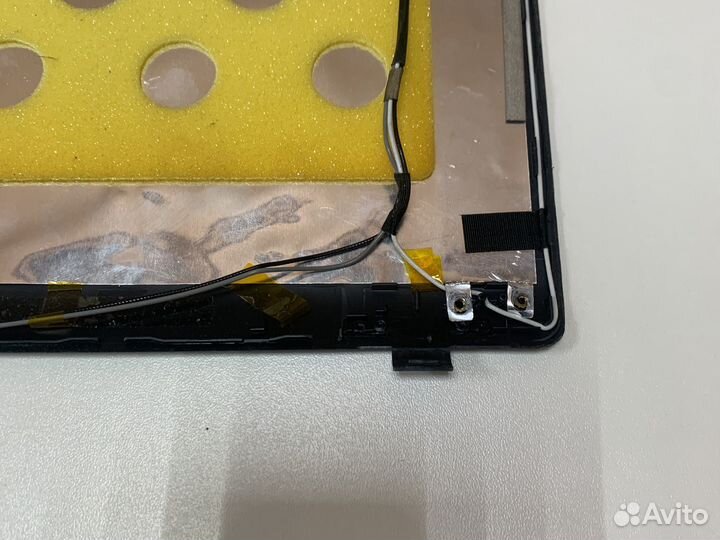 Крышка матрицы ноутбука toshiba u300