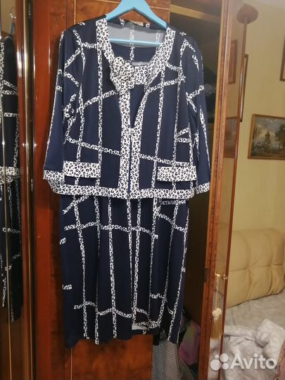 Платье с пиджаком