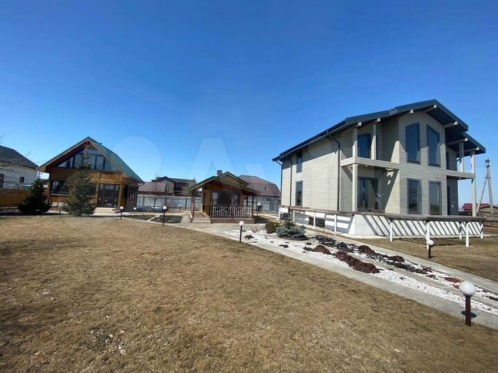 Дом 300 м² на участке 14 сот.