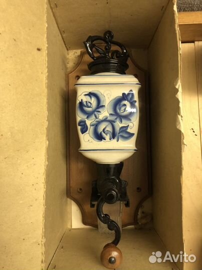 Мельница - кофемолка гжель