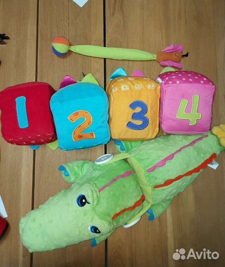 Развивающая мягкая игрушка крокодил