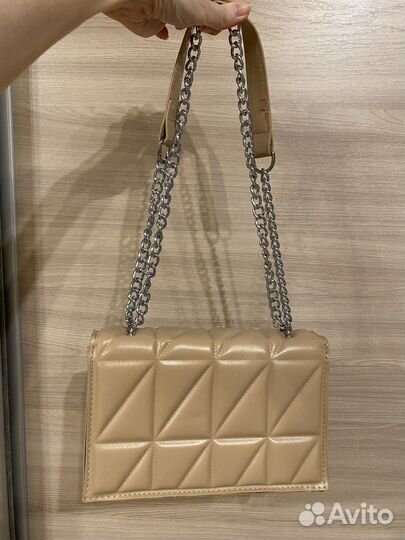 Сумка клатч женская бежевая на цепочке