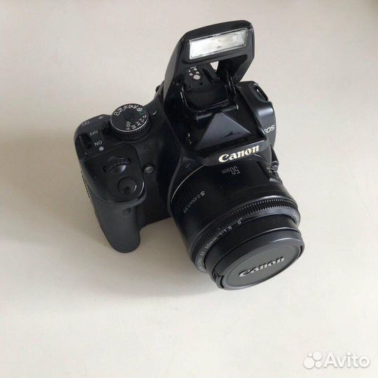 Зеркальный фотоаппарат