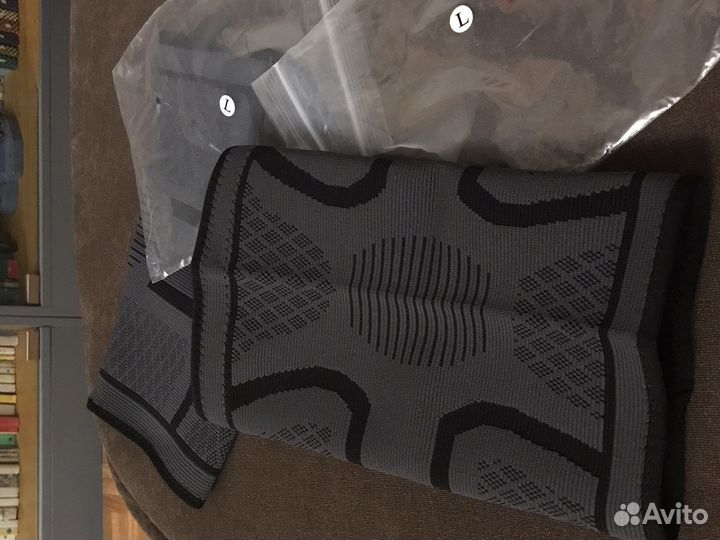 Наколенники новые