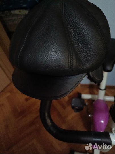 Мужская кожаная кепка осенне-зимняя