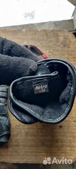 Мотоперчатки