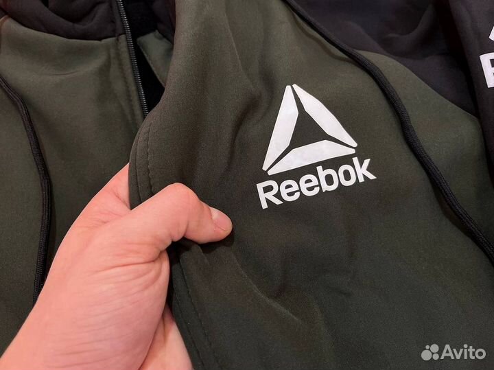 Спортивные костюмы Reebok с флисом