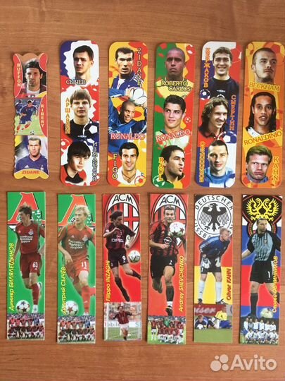 Футбольные календарики, брелоки, значки и др