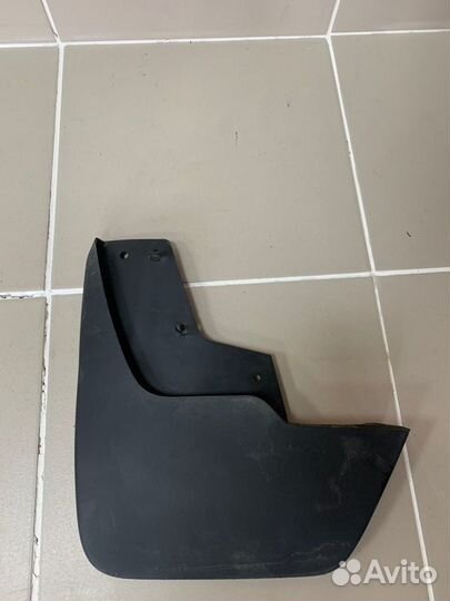 Брызговик передний левый Renault Duster 2 (Hjd) 2