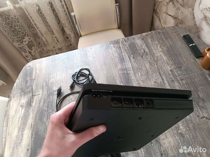Playstation 4 slim 1tb
